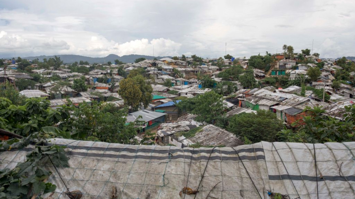 Ribuan Orang Kehilangan Tempat Tinggal Setelah Kebakaran Landa Kamp Pengungsi Rohingya Di Bangladesh